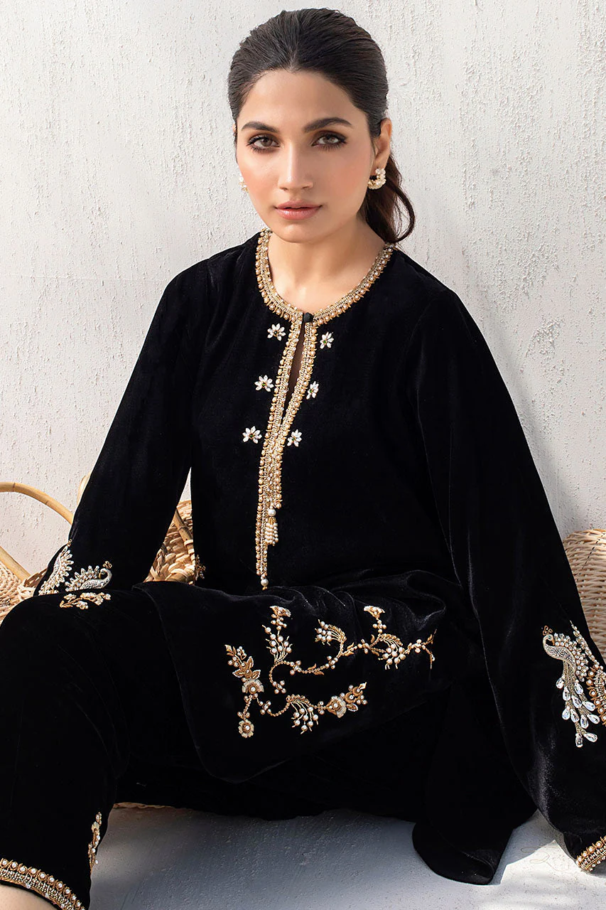 Black Embellished Velvet Kurta With Tassle Detailing - Image 5