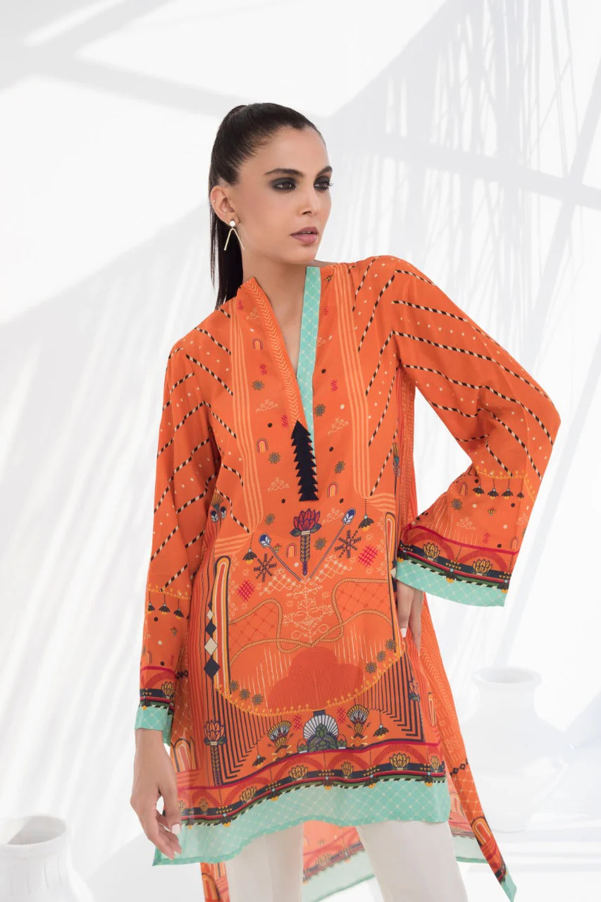 Crepe High Low Printed Kurta With trousers - Image 4