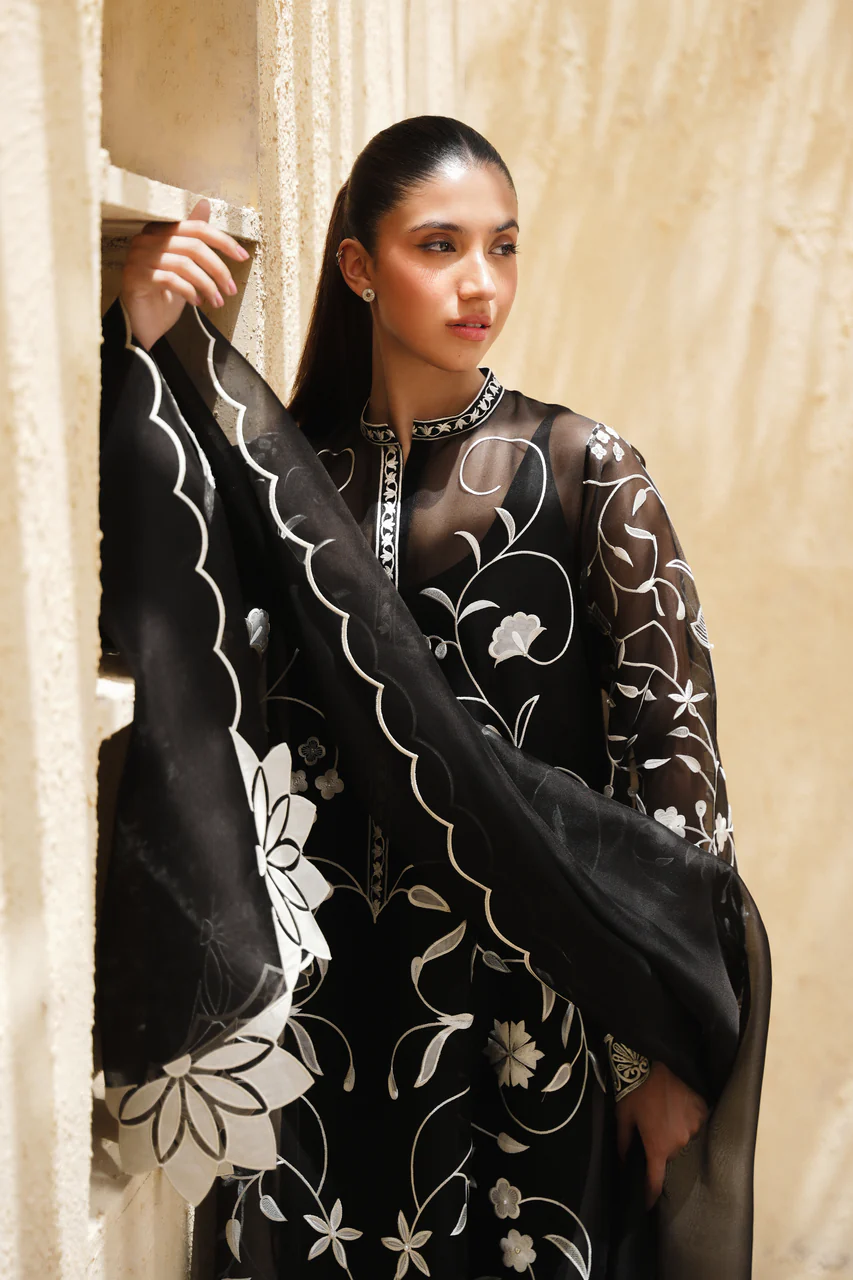 Fia (B) - Image 4