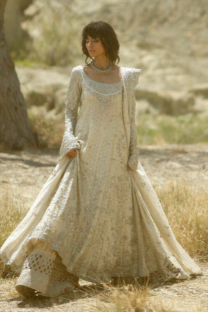 Izzah - Image 4