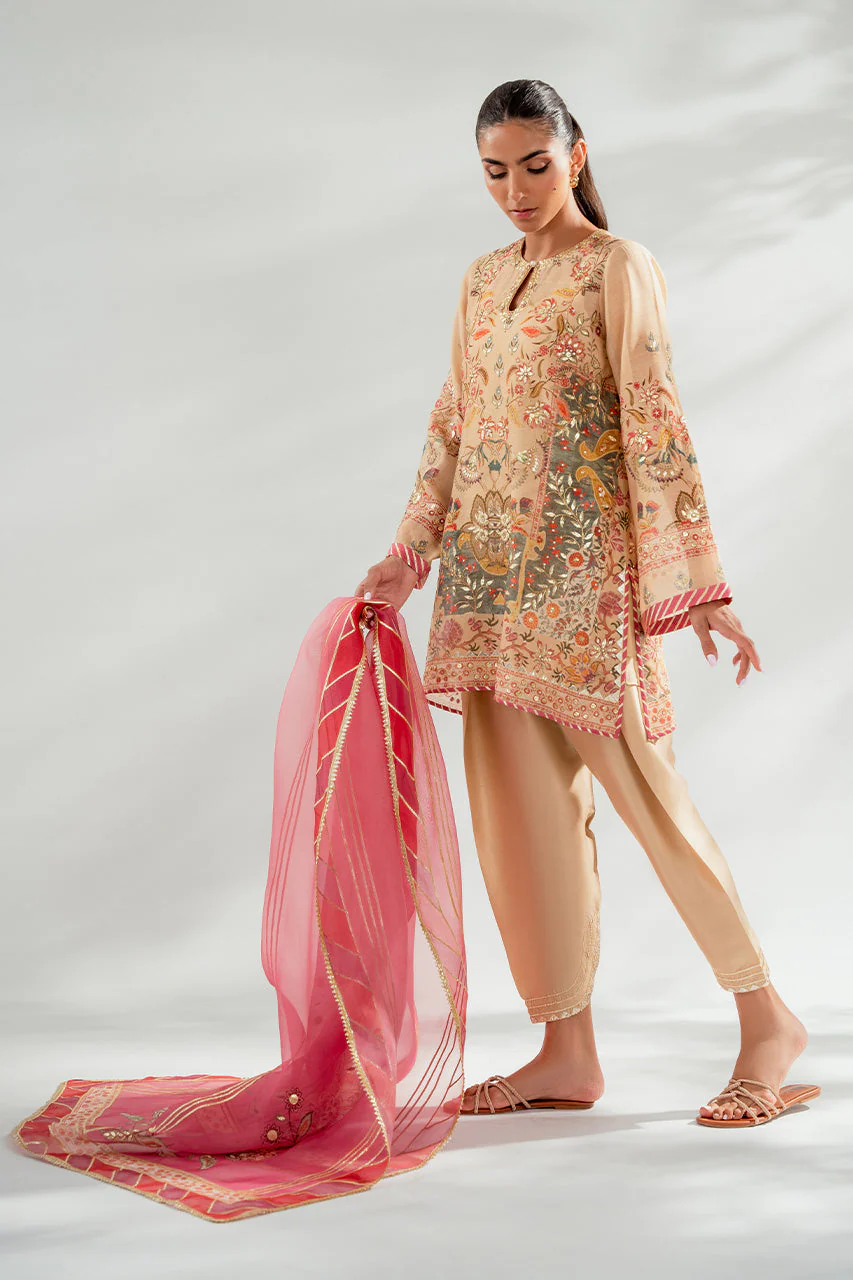 Raya (C) - Image 6