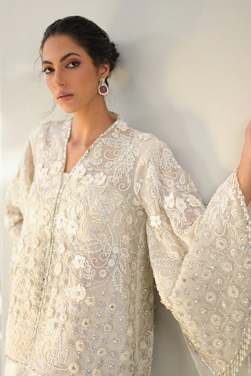 Shay - Image 8
