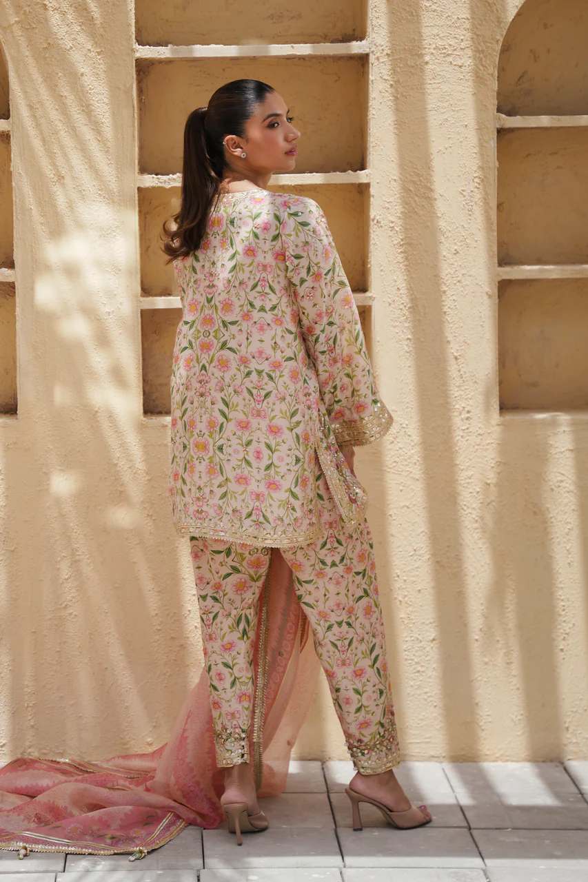 Syra - Image 2